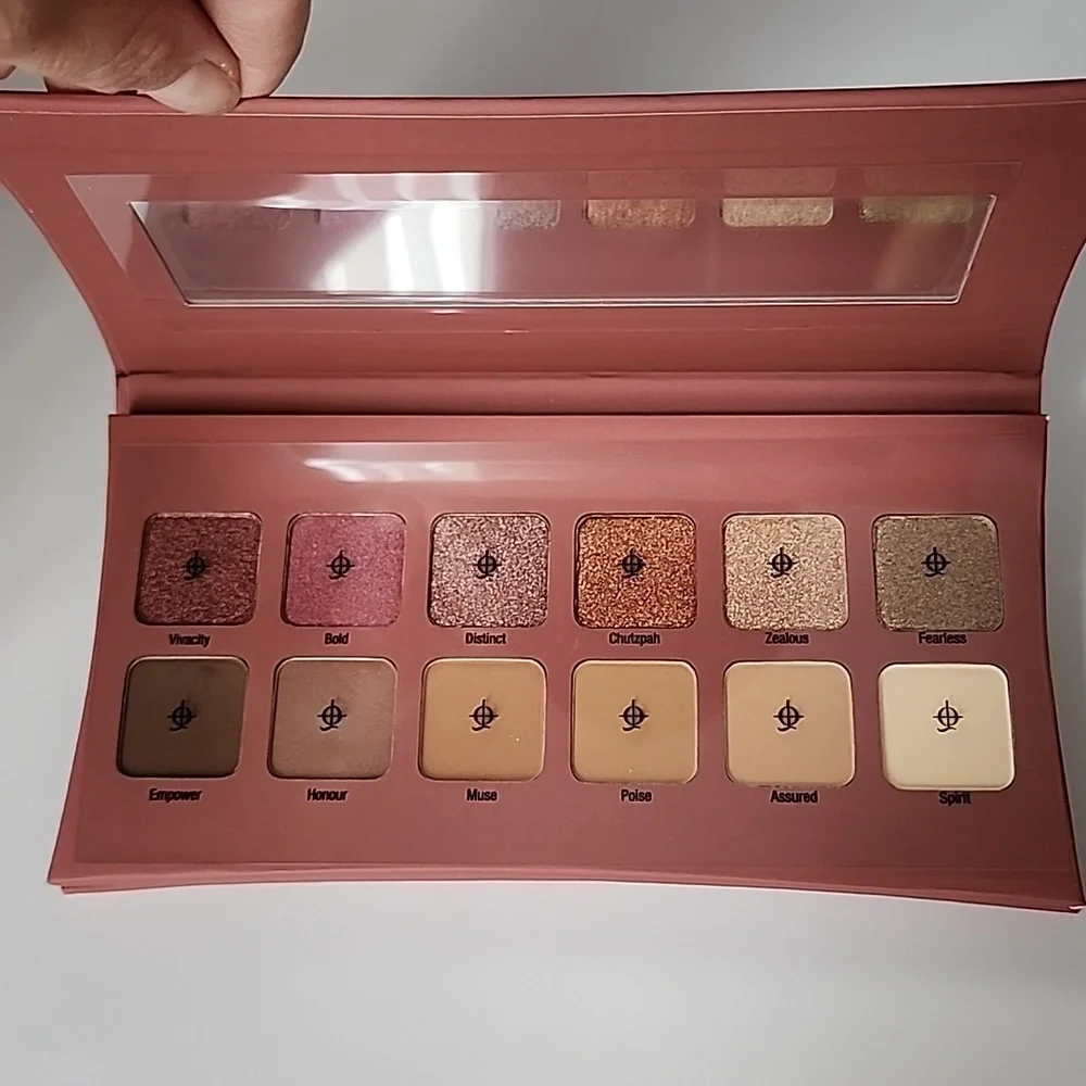 Illamasqua Unveiled Artistry Palette